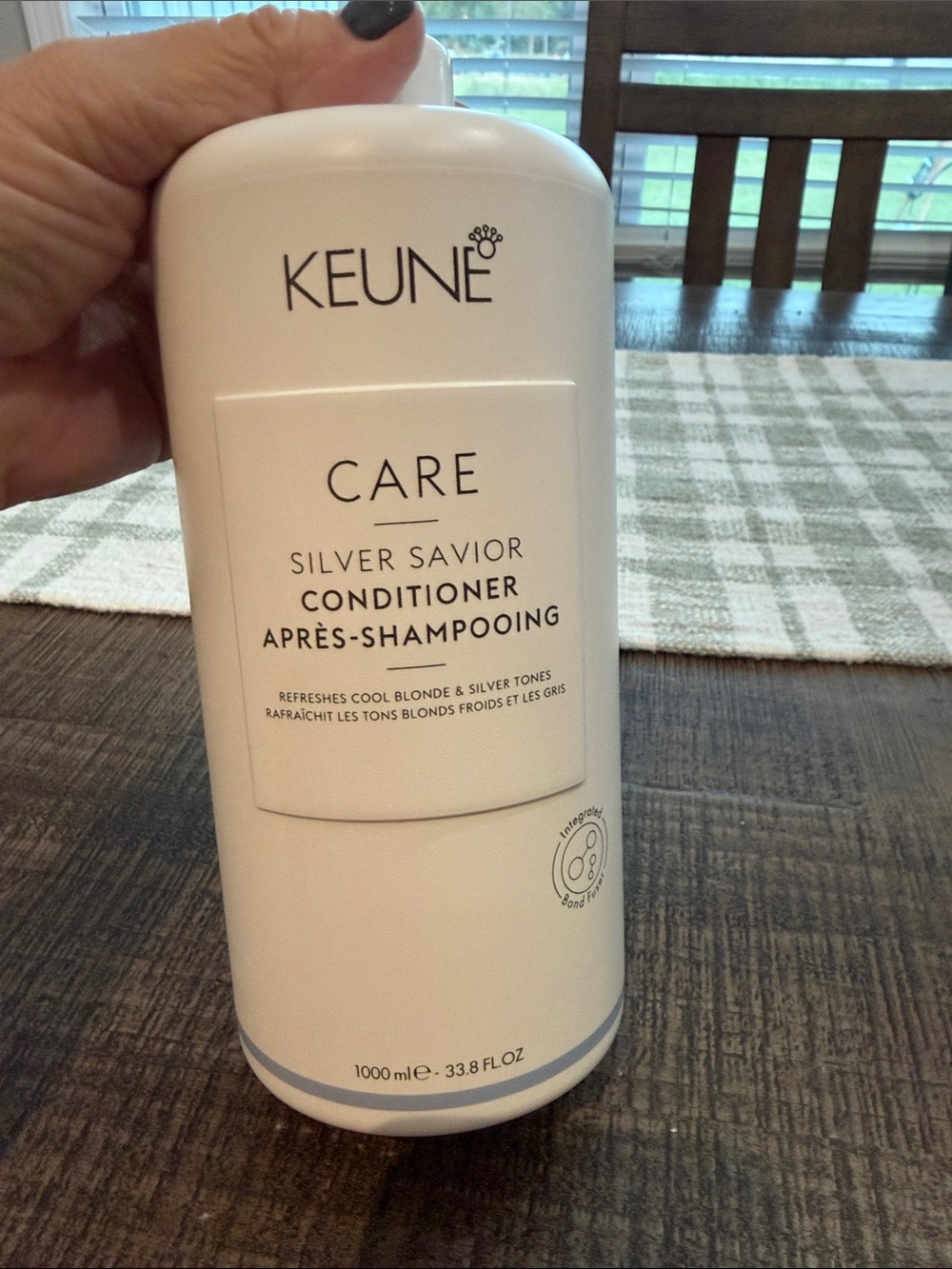 Care Silver Savior Conditioner — White